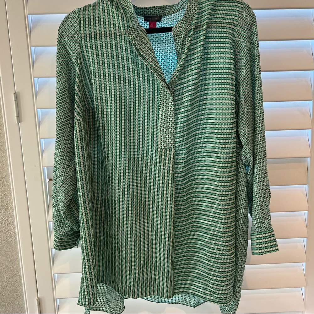 Vince Camuto 2x plus size blouse/top